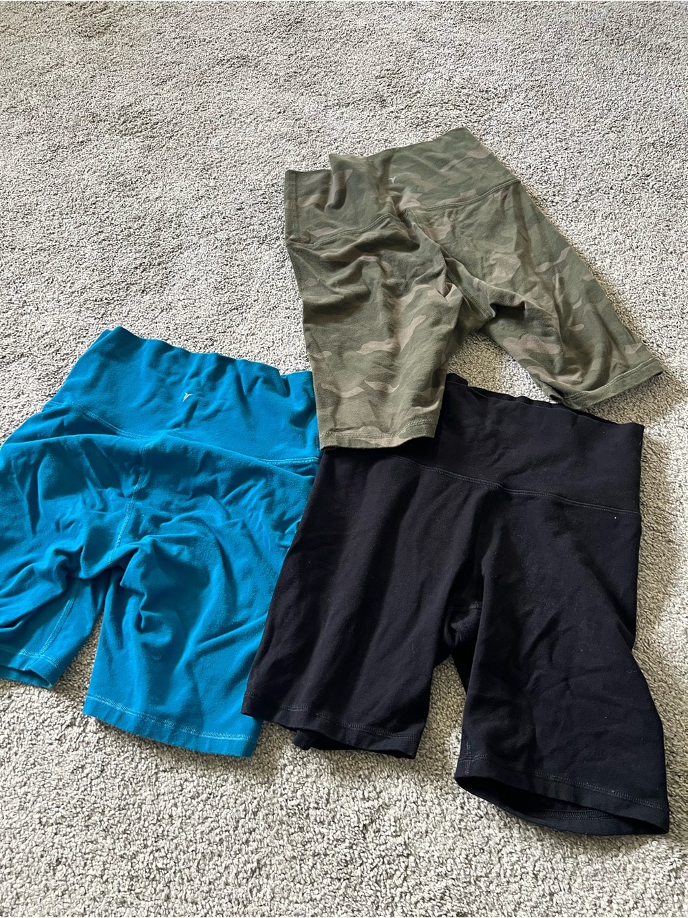 Old Navy Women's Active Bike Shorts Trio - Teal, Black, Olive Camo